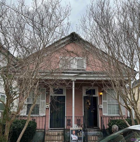 Homes For Sale - 2430/2432 Delachaise Street<br/> New Orleans, LA 70115