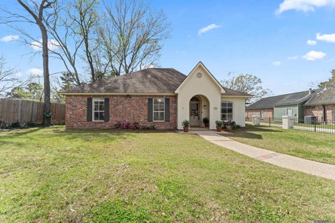 Apartment For Sale - 12760 Roan Ave<br/> Baton Rouge, LA 70810