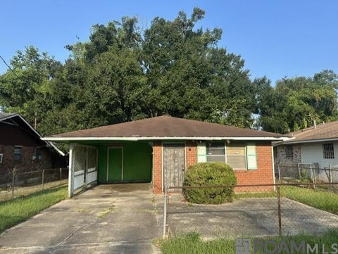 Homes For Sale - 9787 Avenue J<br/> East Baton Rouge County, Baton Rouge, LA 70807