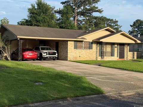 Homes For Sale - 944 Savanna View Dr<br/> Baton Rouge, LA 70810