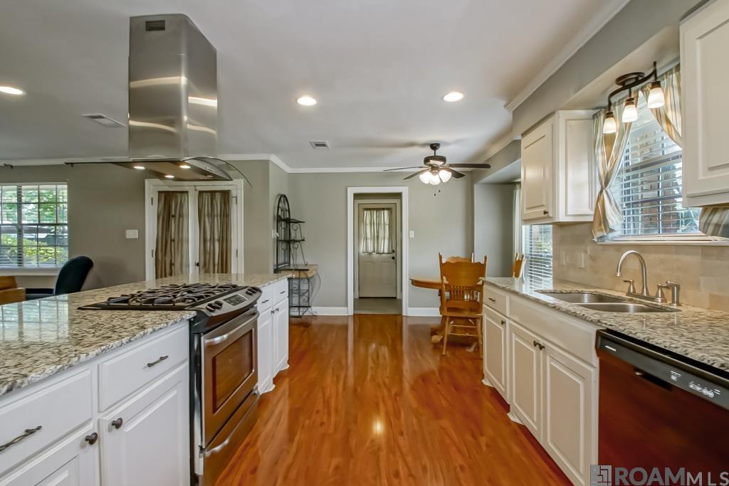 6146 Bridgeport Dr, Greenwell Springs, Louisiana image 3