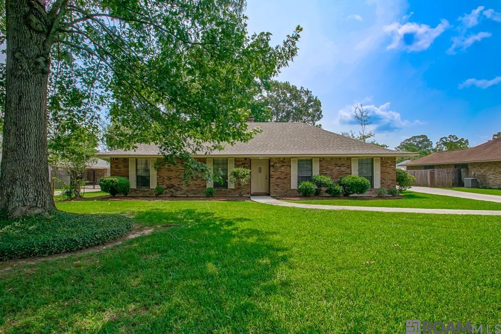 6146 Bridgeport Dr, Greenwell Springs, Louisiana image 1
