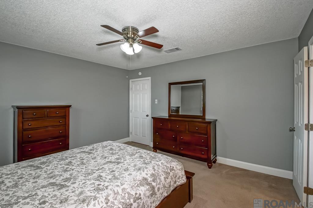6146 Bridgeport Dr, Greenwell Springs, Louisiana image 14