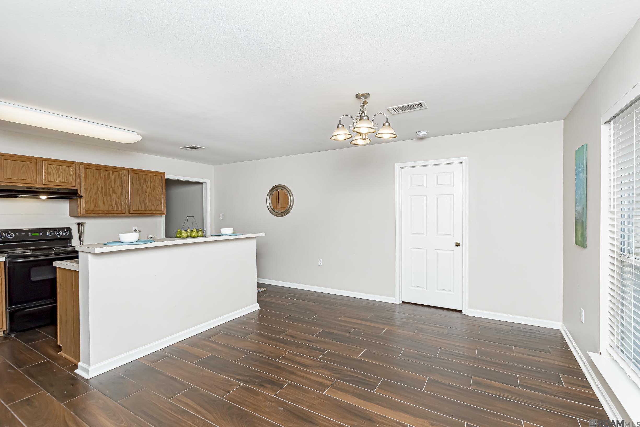 23485 Springhill Dr, Denham Springs, Louisiana image 10
