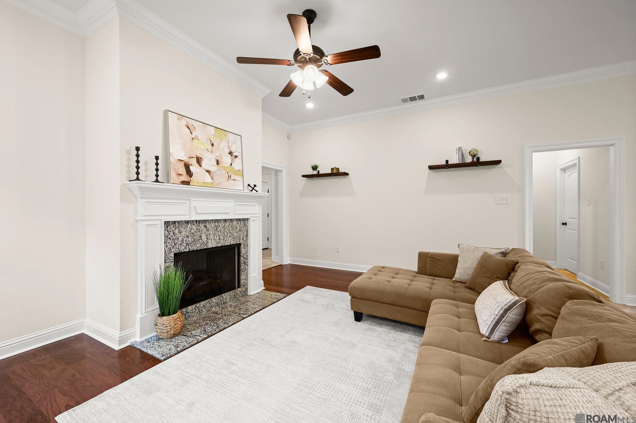 41315 Hackett Canal Dr, Gonzales, Louisiana image 2