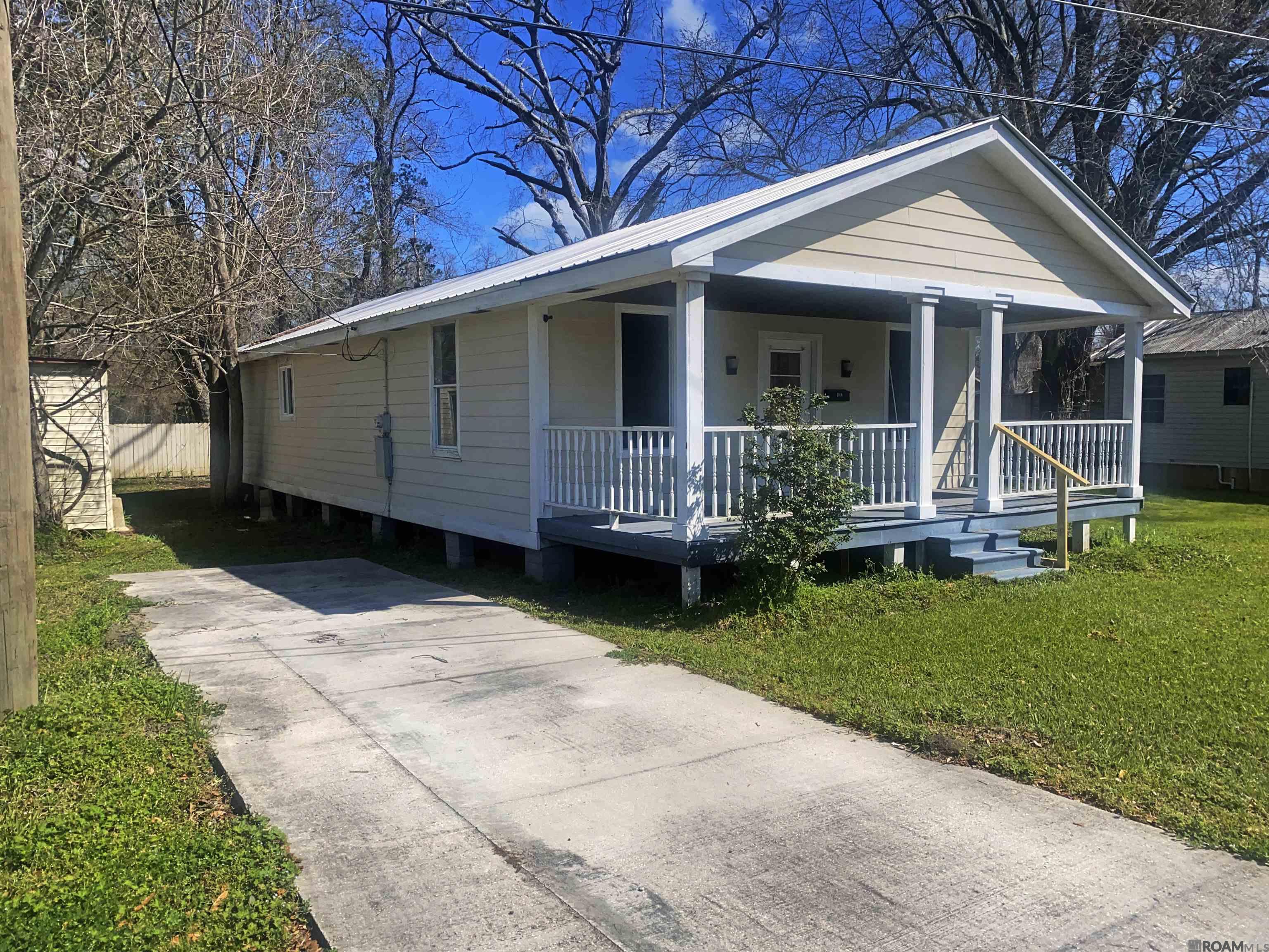 412 W Caroline St, Gonzales, Louisiana image 2