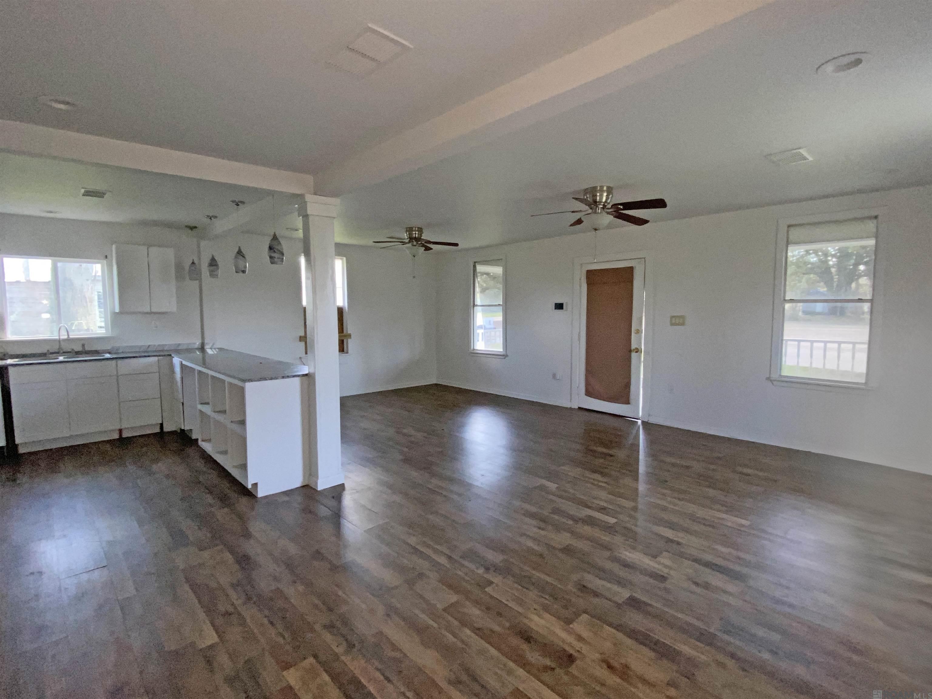 412 W Caroline St, Gonzales, Louisiana image 5