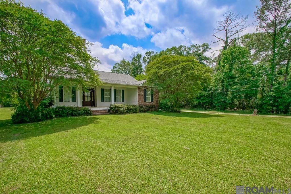 8142 Harris Rd, Denham Springs, Louisiana image 3