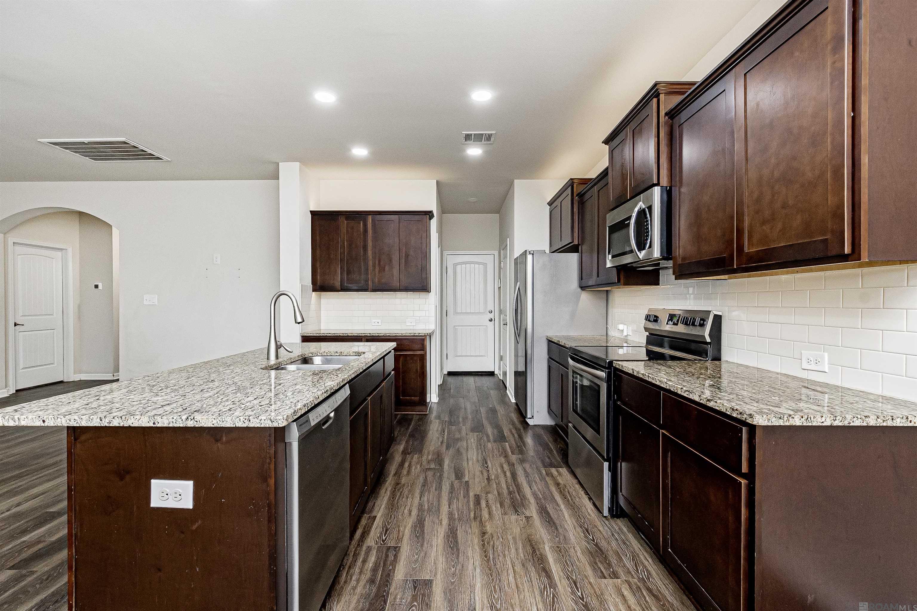 8223 Fairlane Dr, Denham Springs, Louisiana image 11