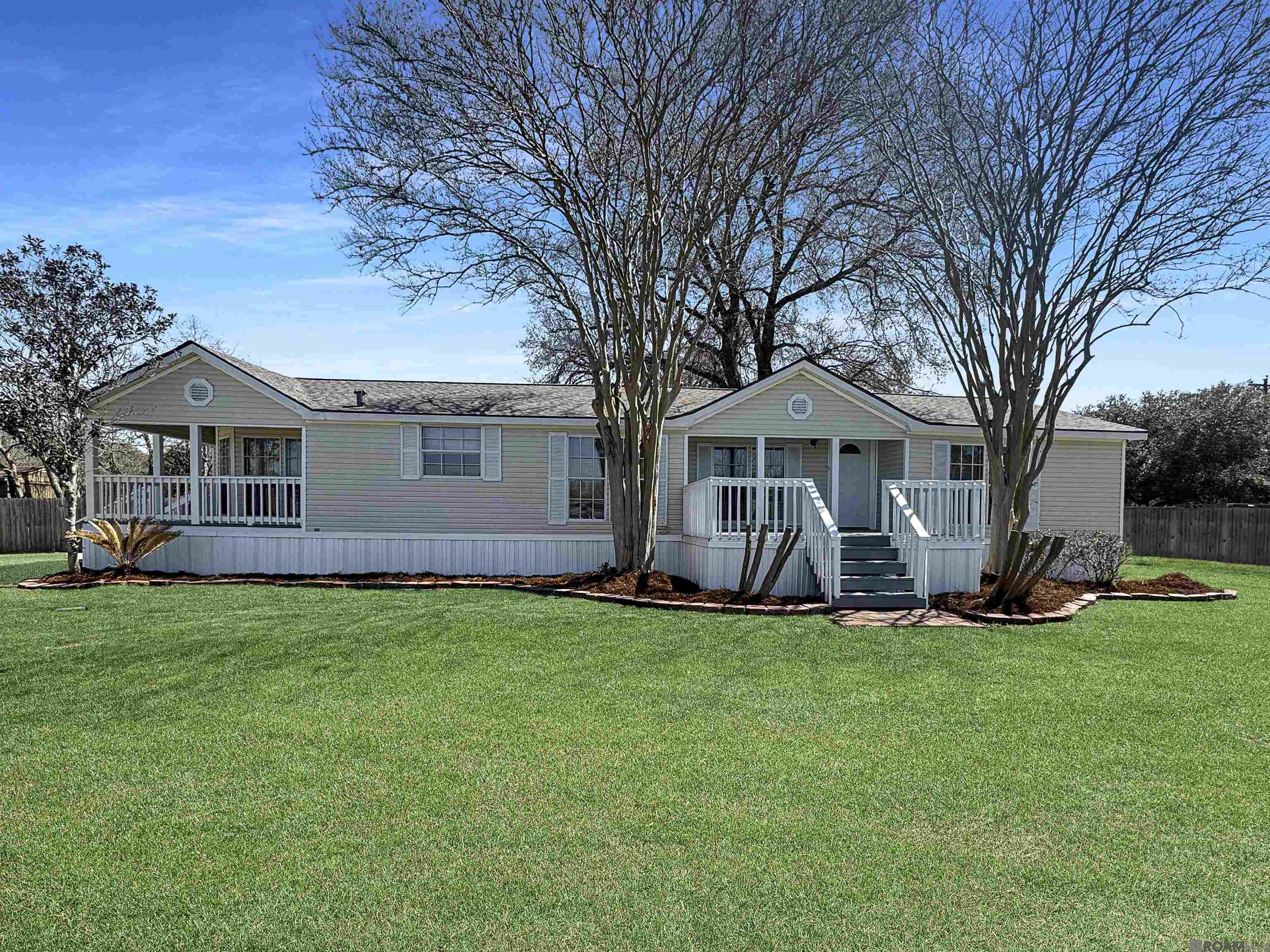 32218 Tuck Ln, Denham Springs, Louisiana image 1