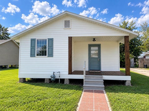 Homes For Sale - 226 Cherry St<br/> Houma, LA 70364