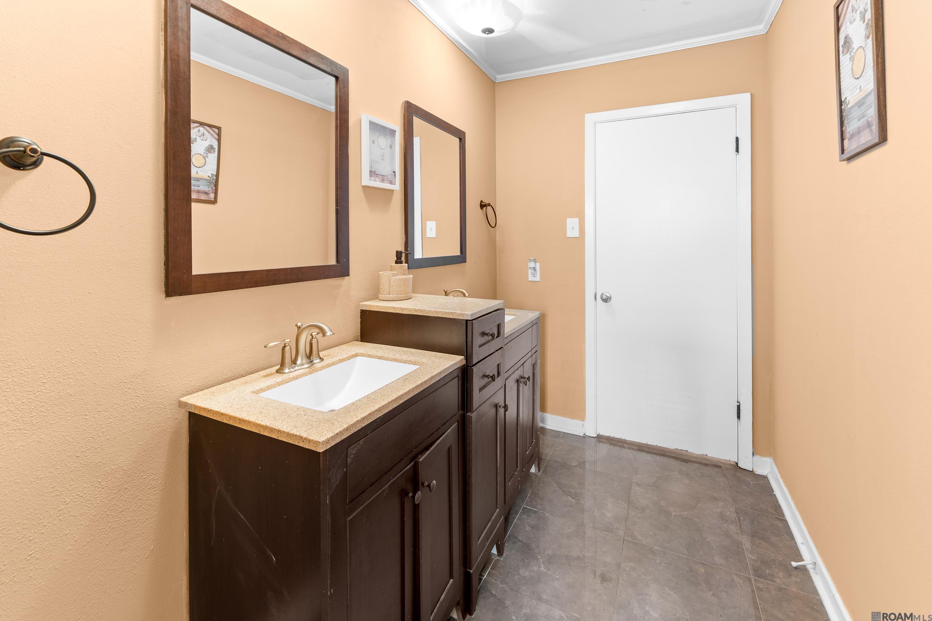 1044 S Sherwood Forest Blvd, Baton Rouge, Louisiana image 19