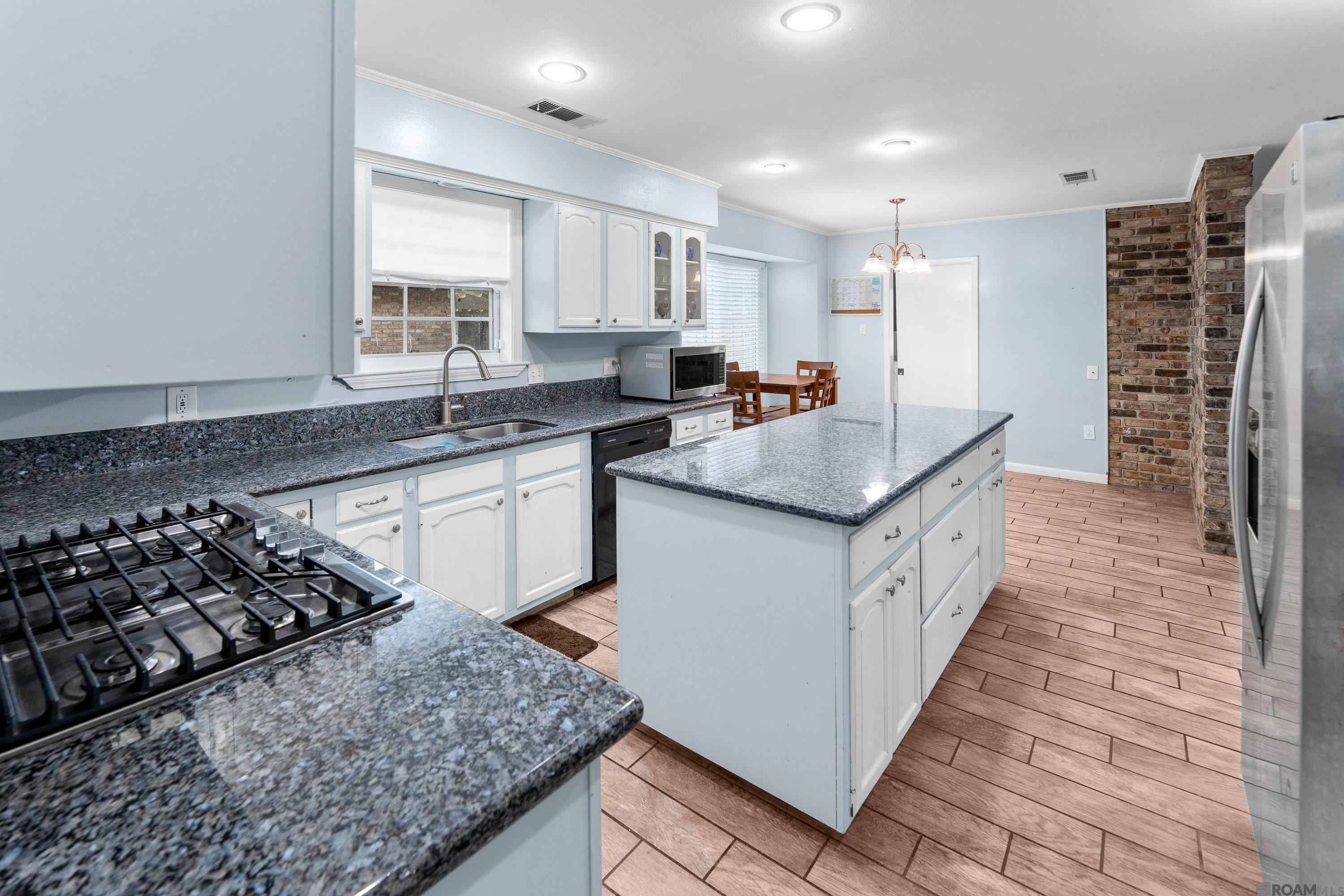 1044 S Sherwood Forest Blvd, Baton Rouge, Louisiana image 9