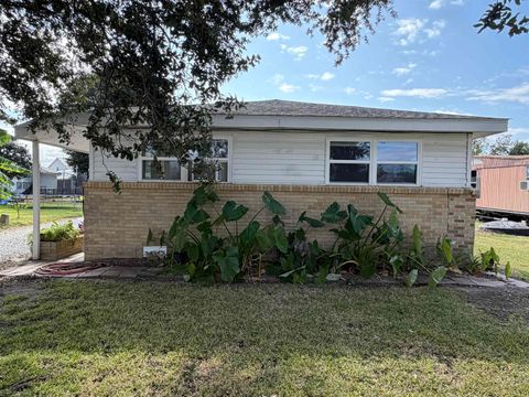 Homes For Sale - 162 Service Rd<br/> Larose, LA 70373