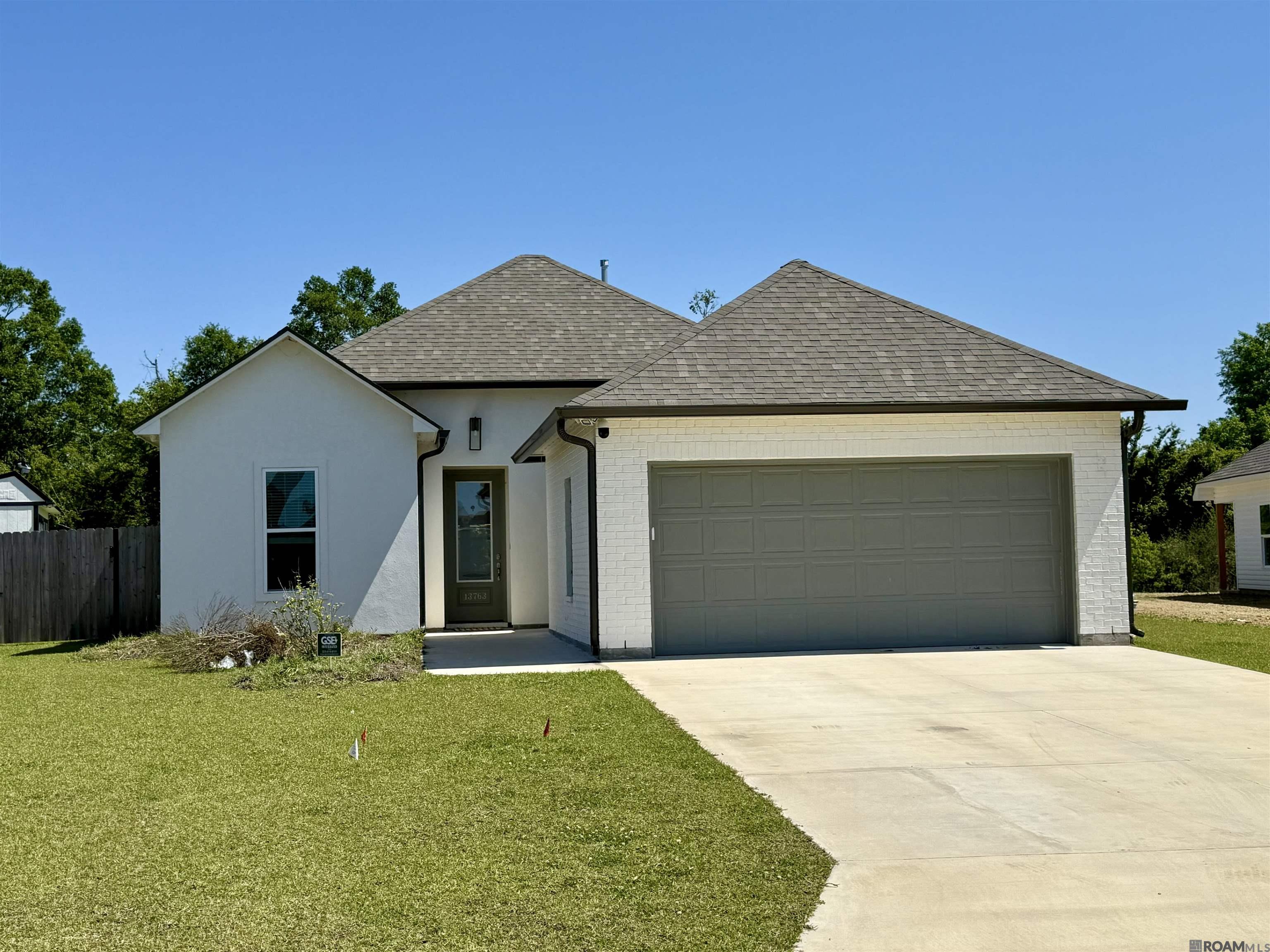 13763 Pinyon Dr, Denham Springs, Louisiana image 1