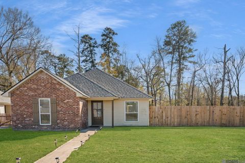 Homes For Sale - 12236 Creekside Ave<br/> Walker, LA 70785