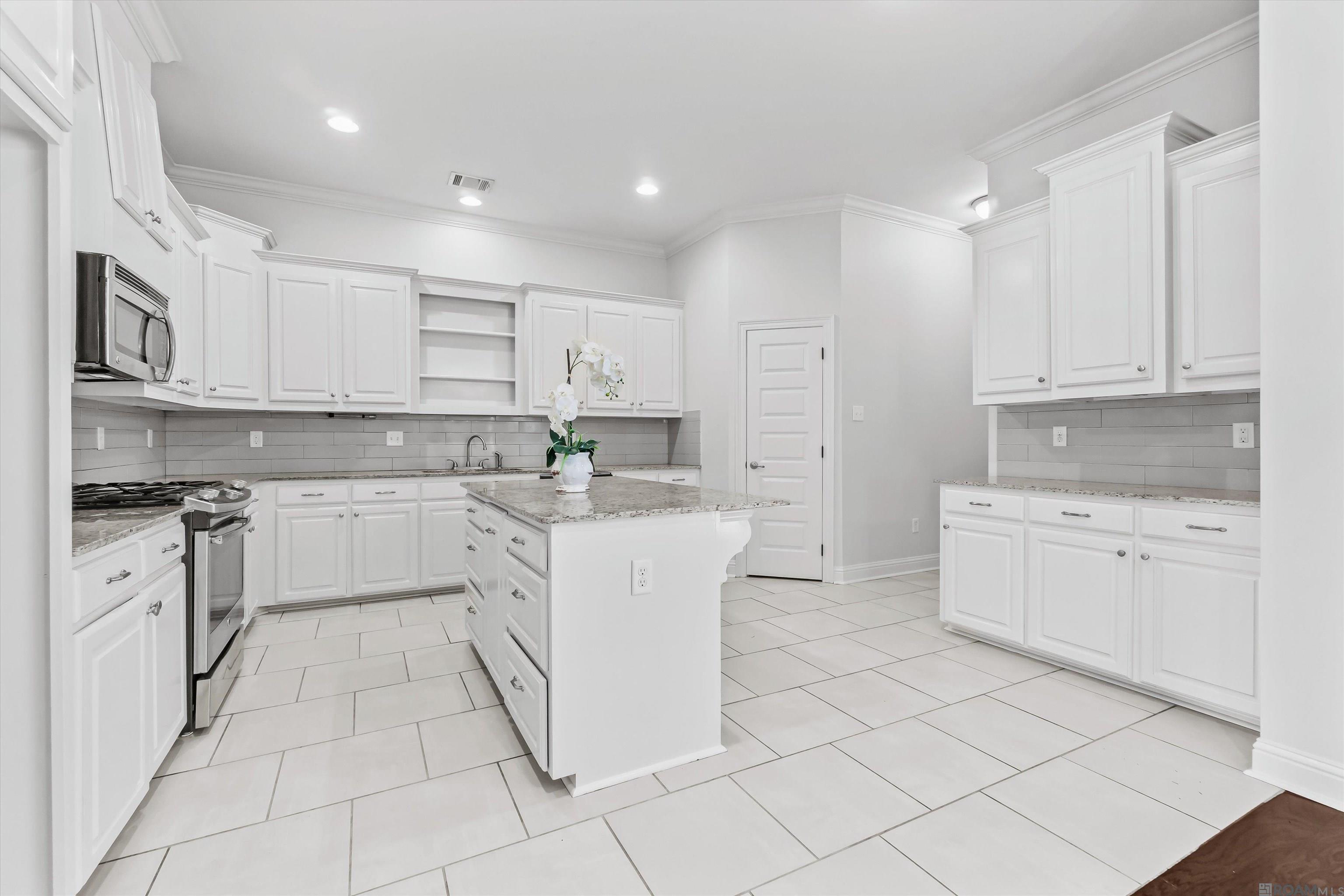 8365 Seville Ct, Baton Rouge, Louisiana image 9