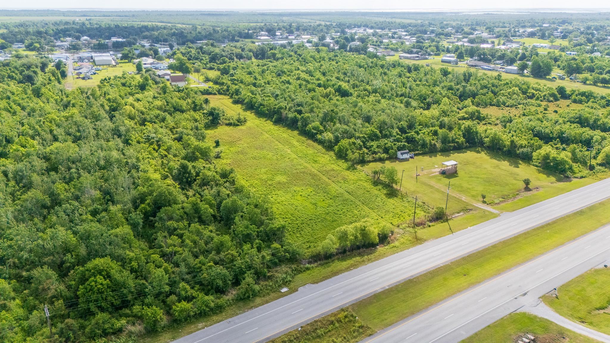 TBD Hwy 3235 East Side, Galliano, Louisiana image 3