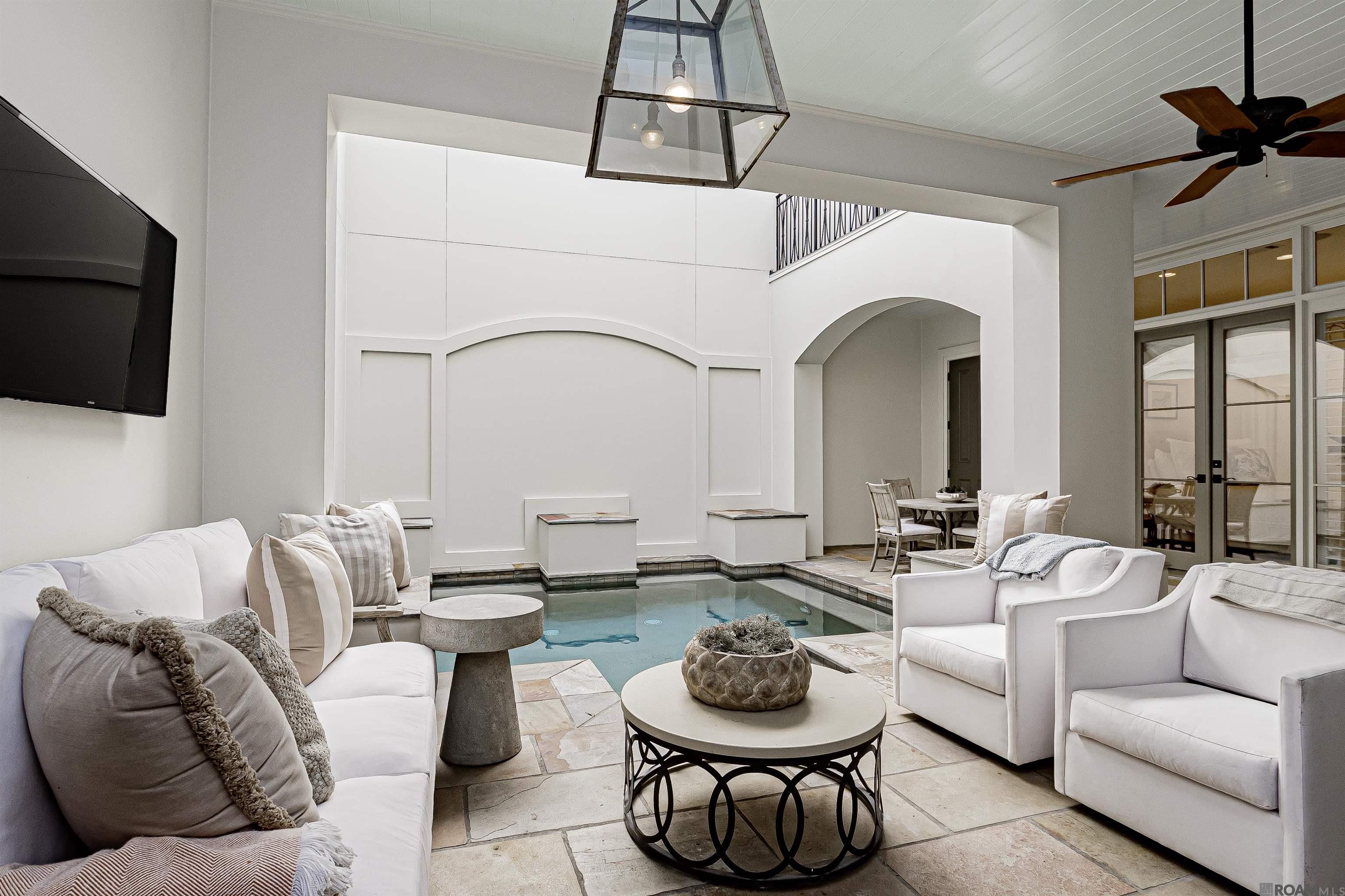 10 Country Club Place, Baton Rouge, Louisiana image 2