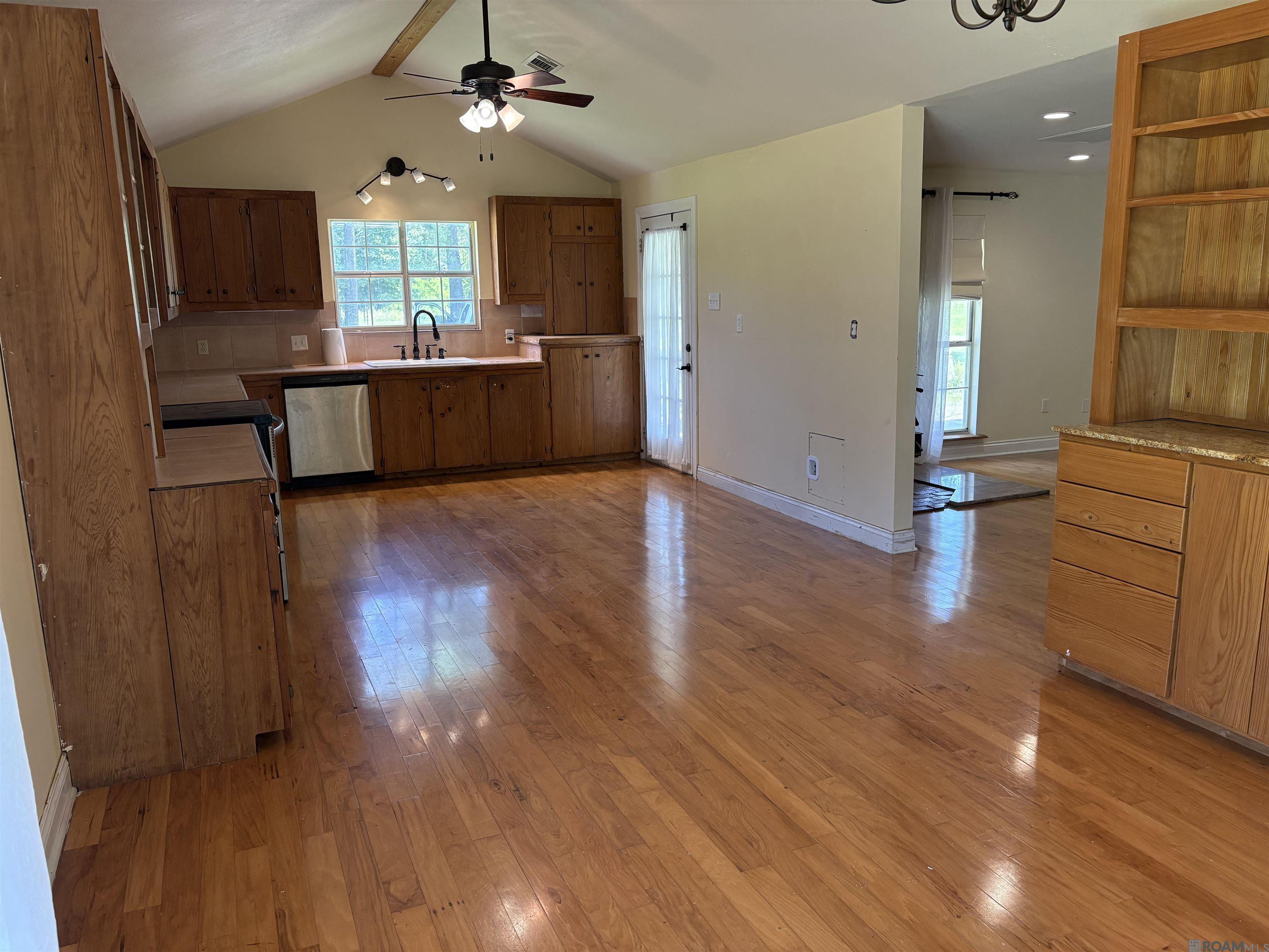 21465 La Glaise Ln, Livingston, Louisiana image 5