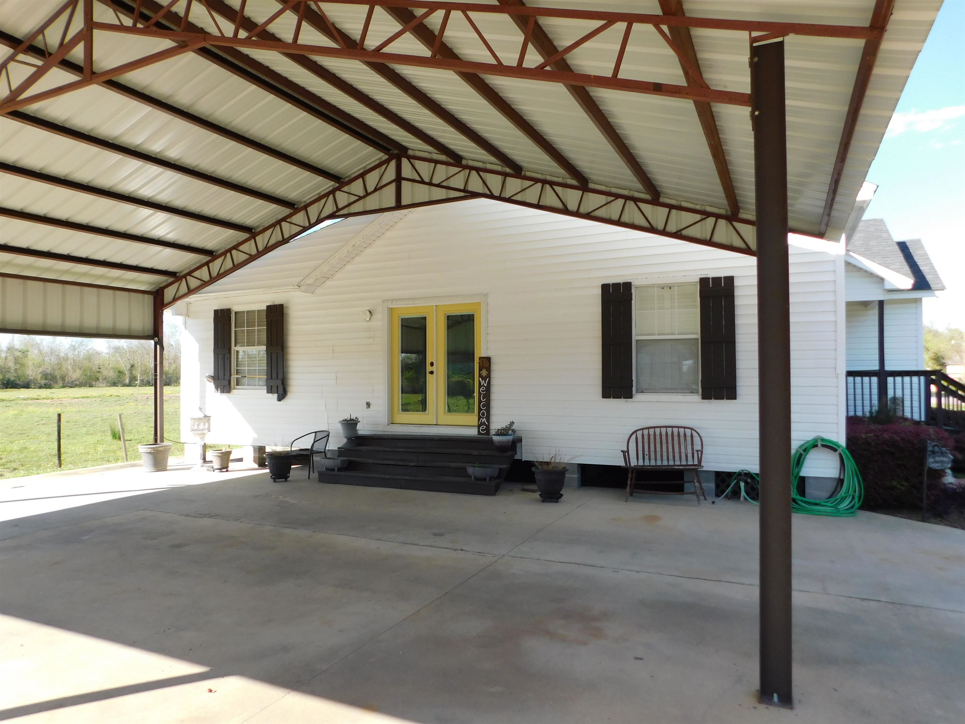 325 Buchanan St, Larose, Louisiana image 2