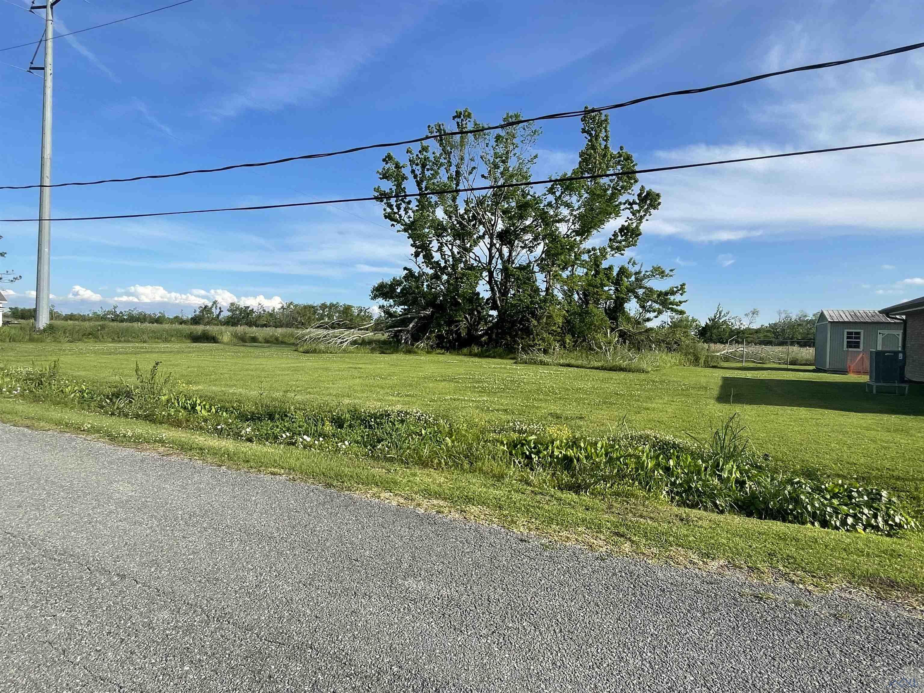 East 43rd Place, Cut Off, Louisiana image 1