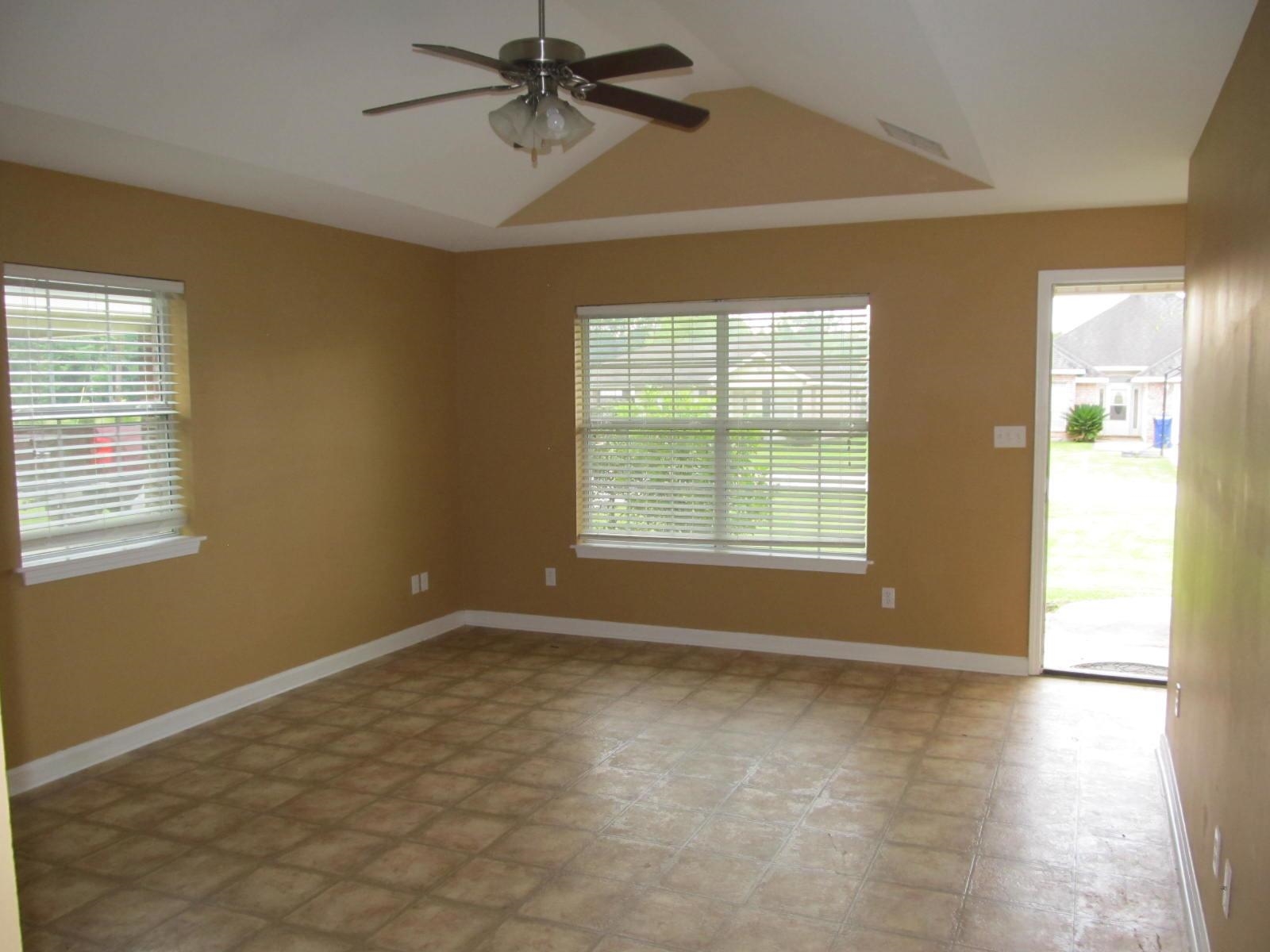 731 Kem St, Patterson, Louisiana image 2