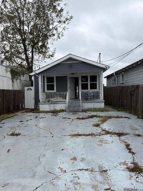 Homes For Sale - 2115 N Rocheblave St<br/> New Orleans, LA 70119