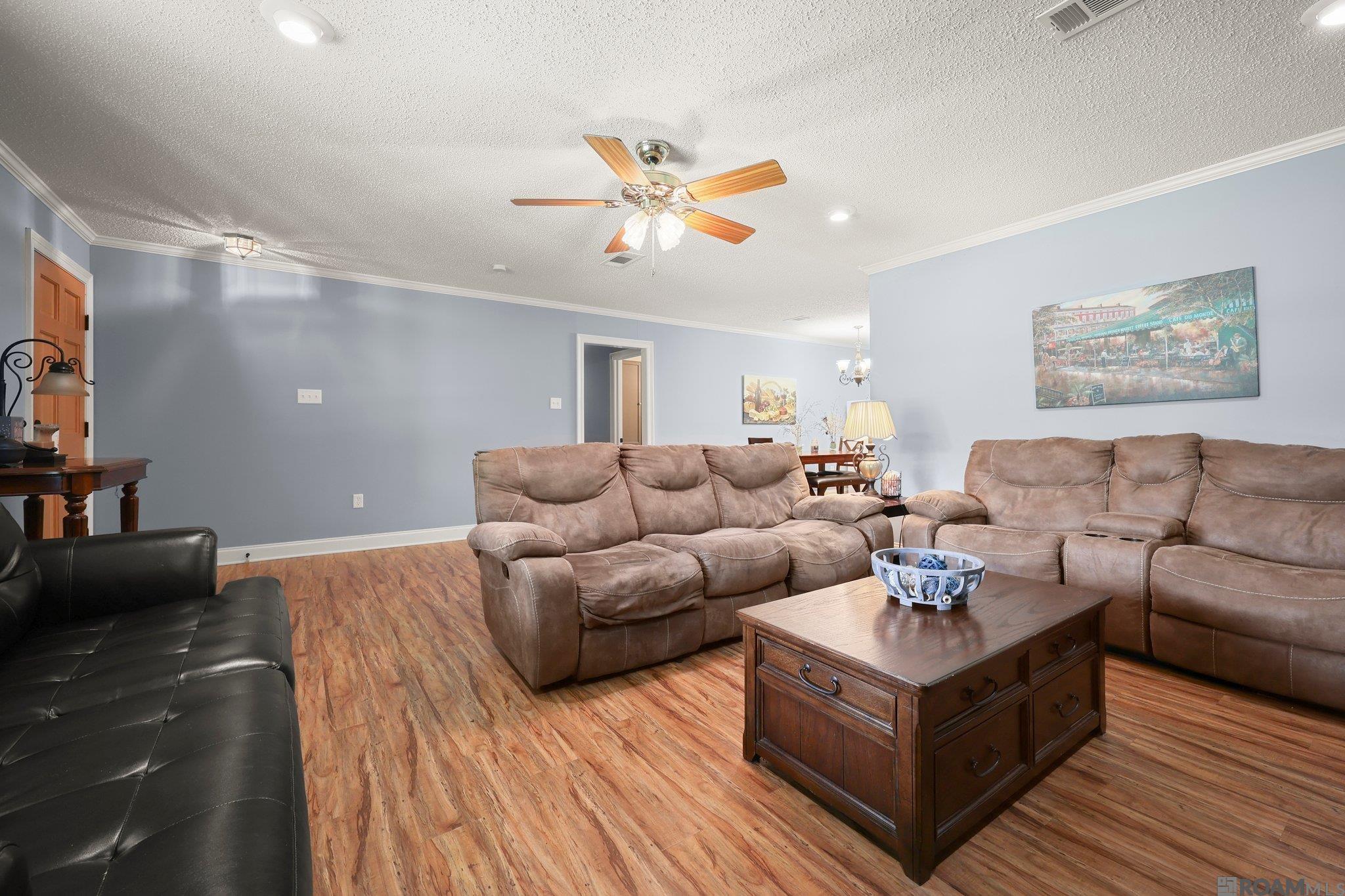 14162 Forest Glen Ln, Walker, Louisiana image 4