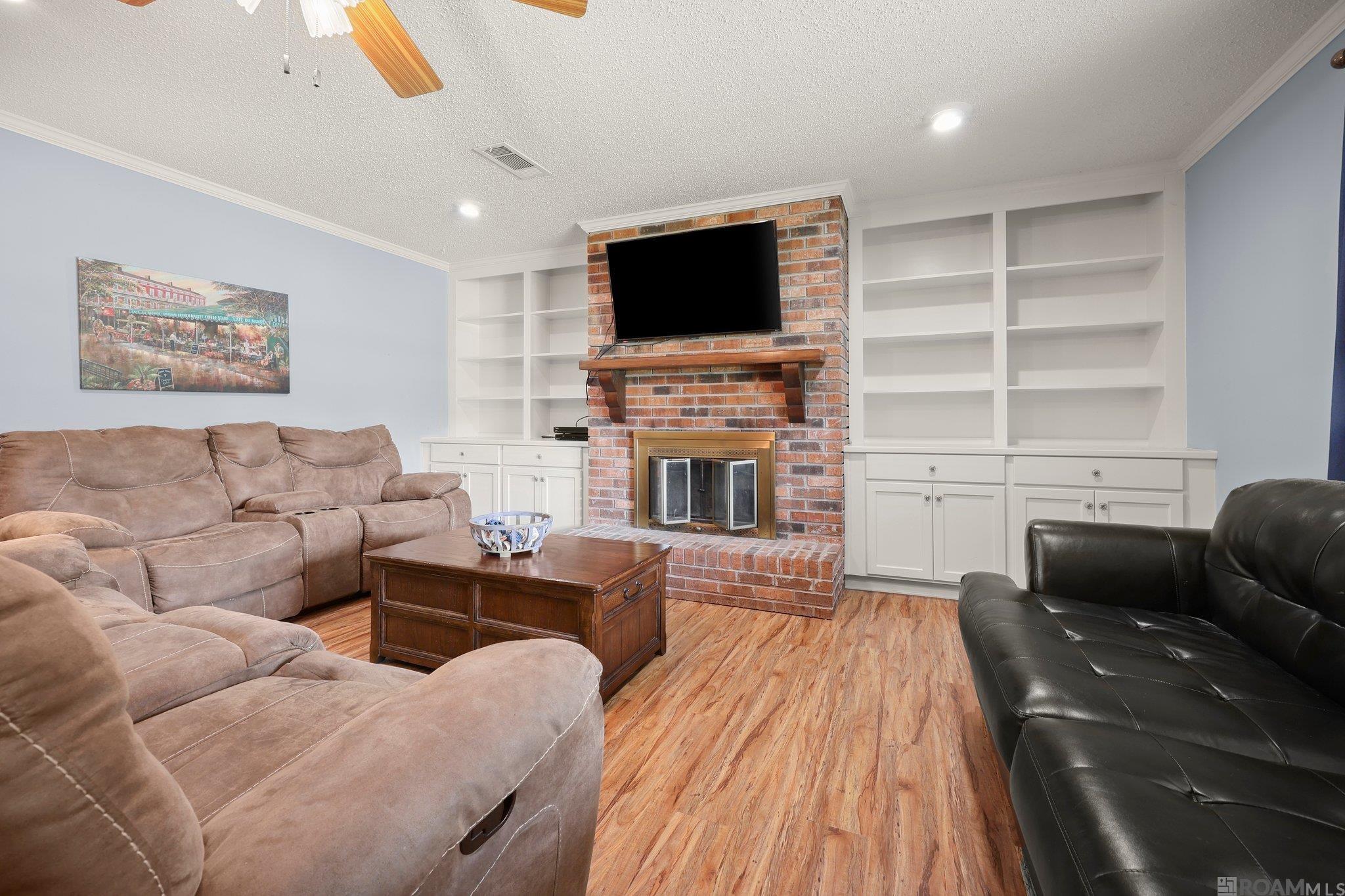 14162 Forest Glen Ln, Walker, Louisiana image 3