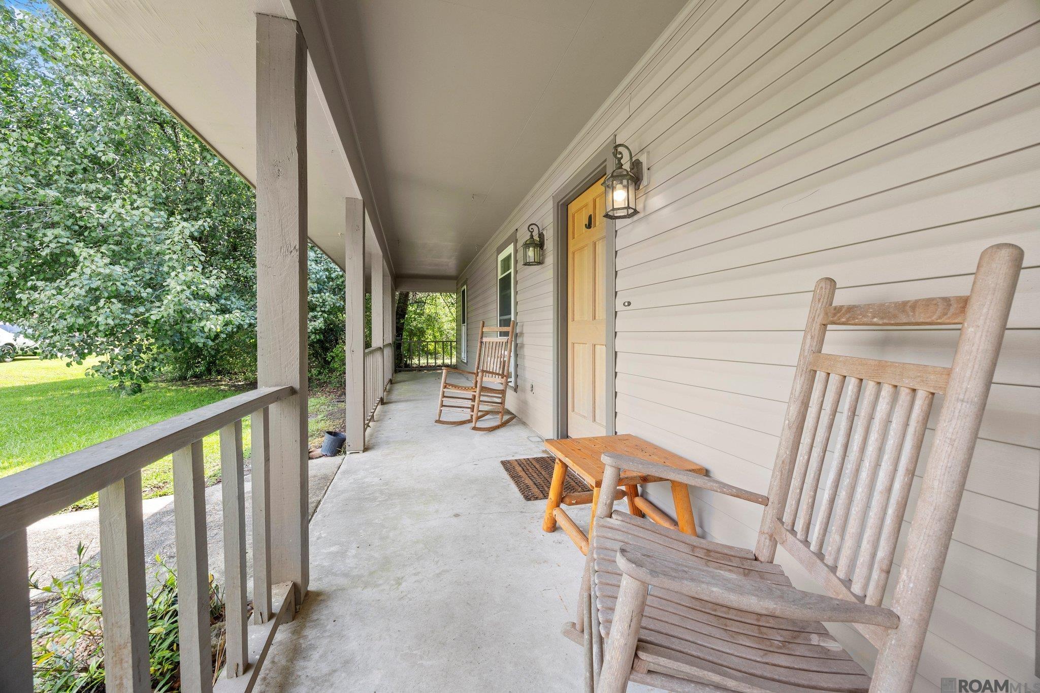 14162 Forest Glen Ln, Walker, Louisiana image 1