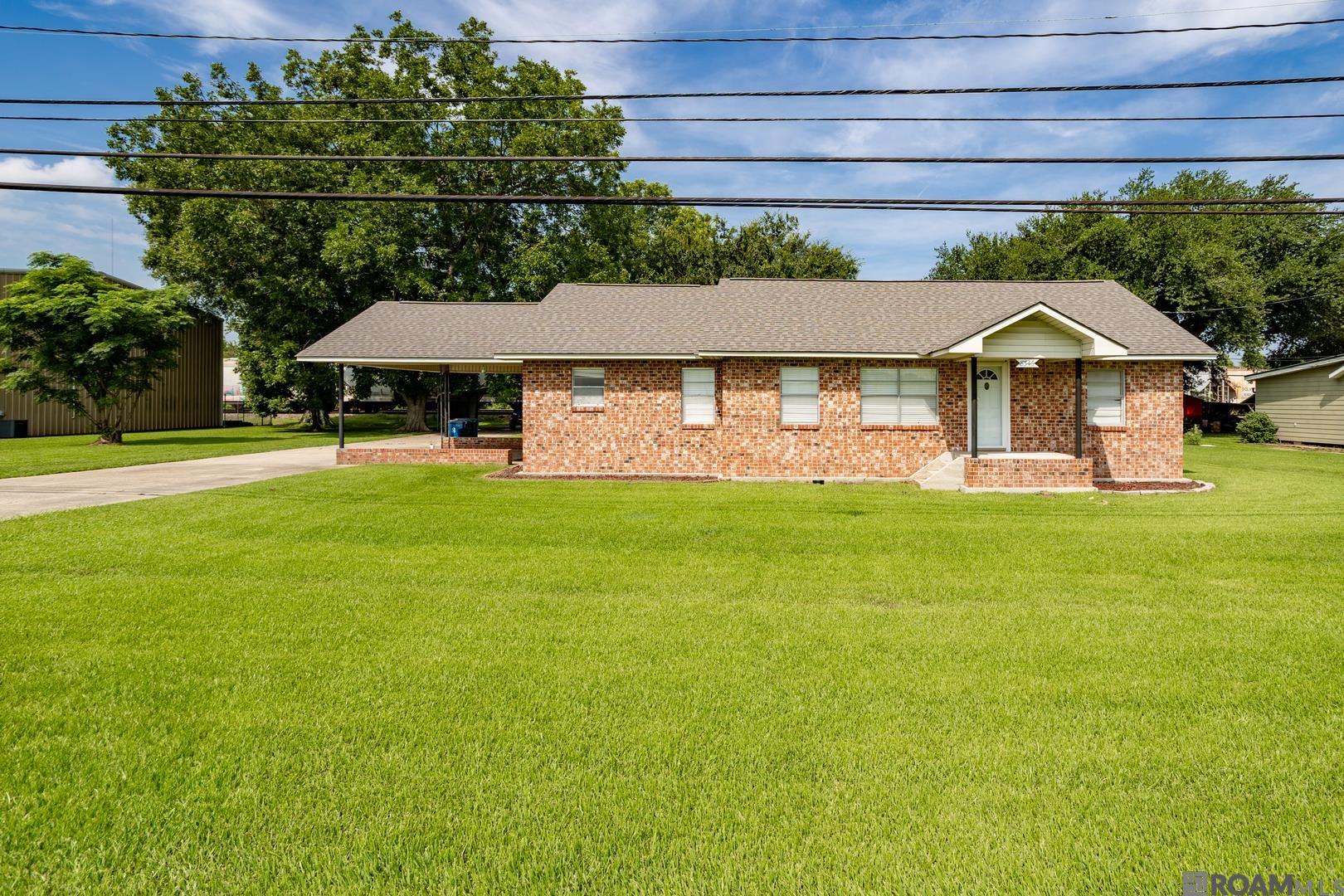 8346 First St, Addis, Louisiana image 1