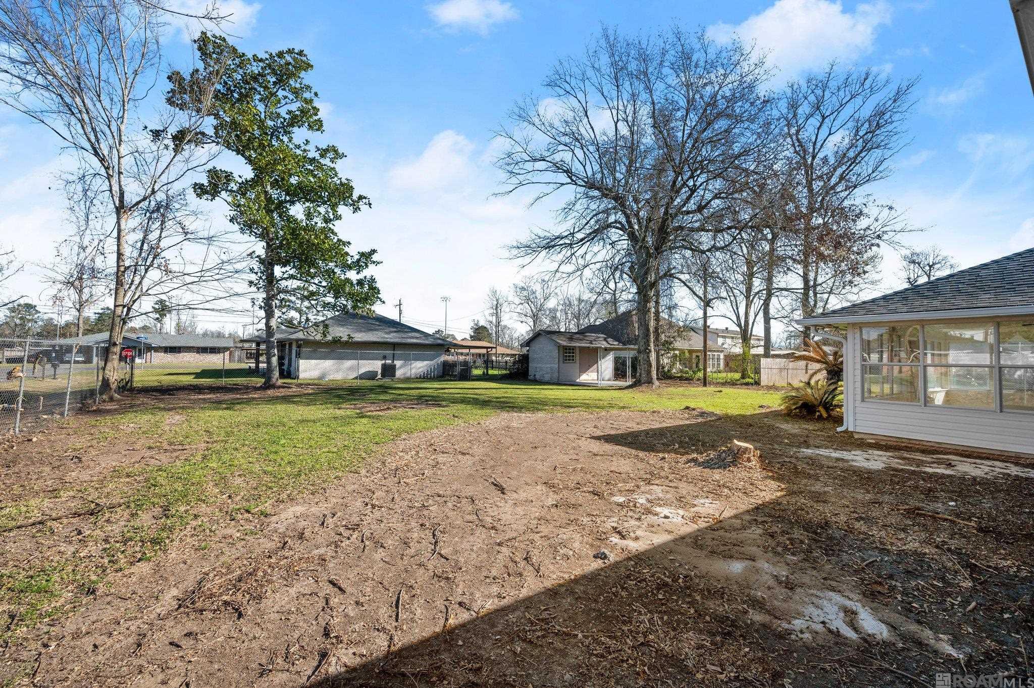 606 E Neal St, Gonzales, Louisiana image 21