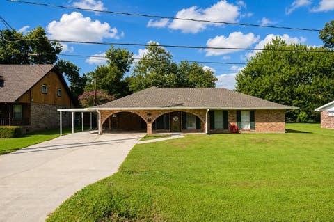 Homes For Sale - 4711 Highway 308<br/> Napoleonville, LA 70390