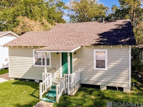 Homes For Sale - 3970 N Foster Dr<br/> Baton Rouge, LA 70805