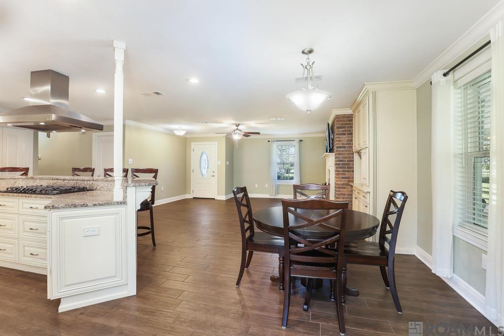 21090 Debbie Ln, Denham Springs, Louisiana image 12