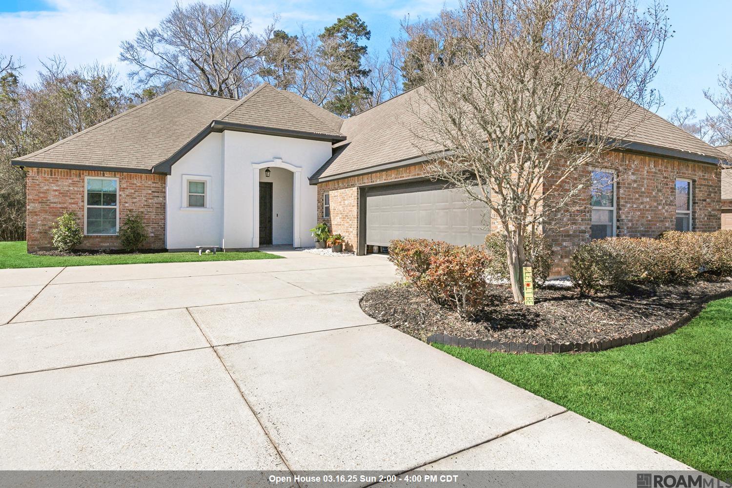 4964 Woodstock Way Dr, Greenwell Springs, Louisiana image 1