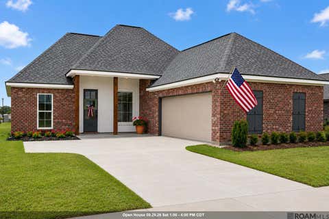 Homes For Sale - 1544 Cannes Ave<br/> Zachary, LA 70791