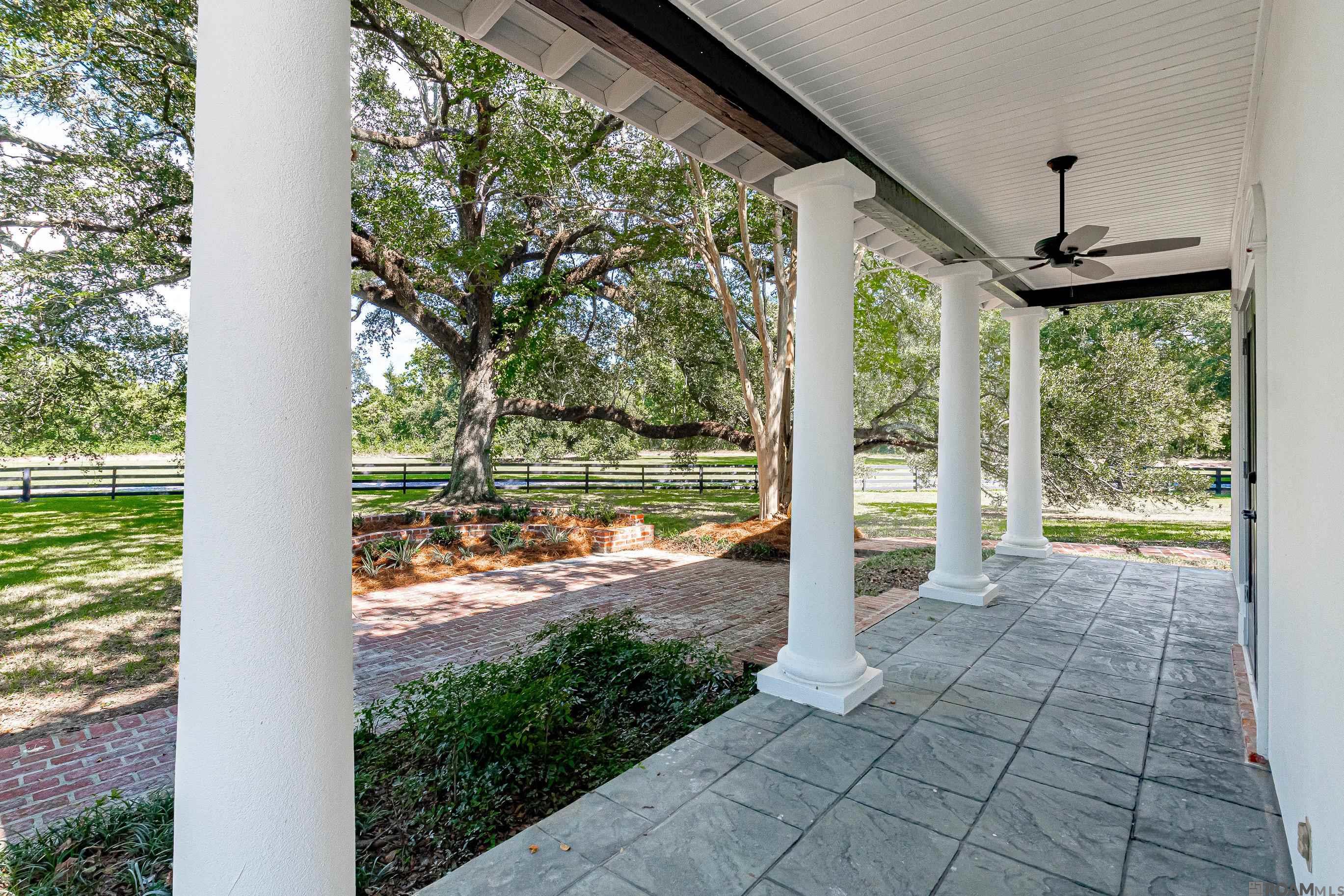 38430 Henry Rd, Prairieville, Louisiana image 3