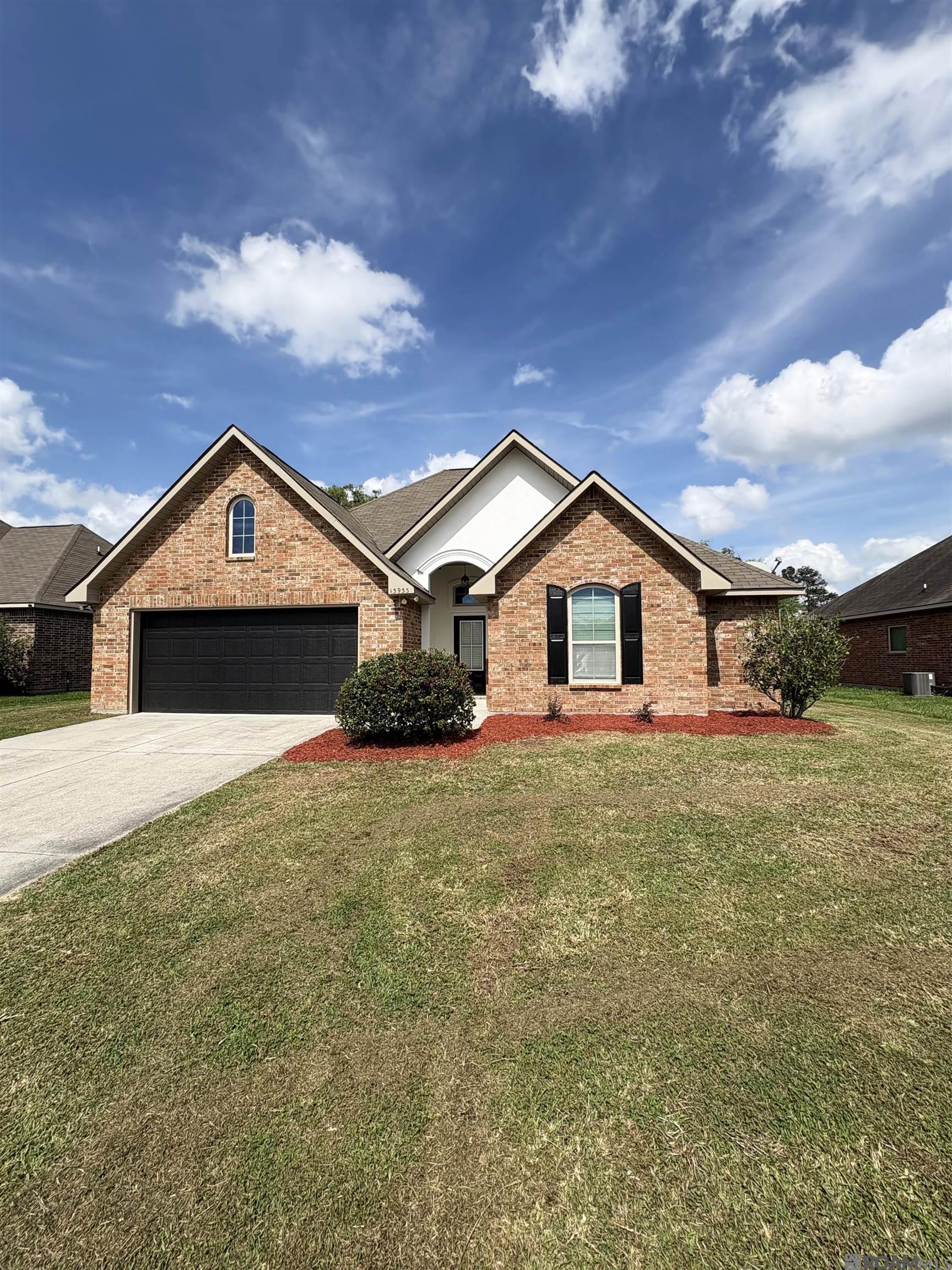 13933 Arbor Walk Dr, Denham Springs, Louisiana image 1