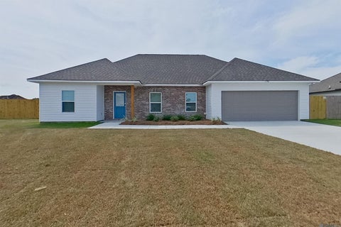 Homes For Rent - 13784 Willowmore Dr<br/> Denham Springs, LA 70726