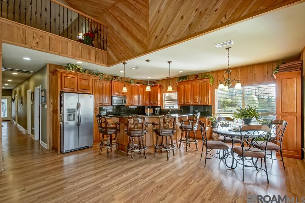 23396 Chene Blanc Ln, Maurepas, Louisiana image 2