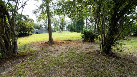 Vacant Land For Sale - 1351 Cyril Ave<br/> Baton Rouge, LA 70806
