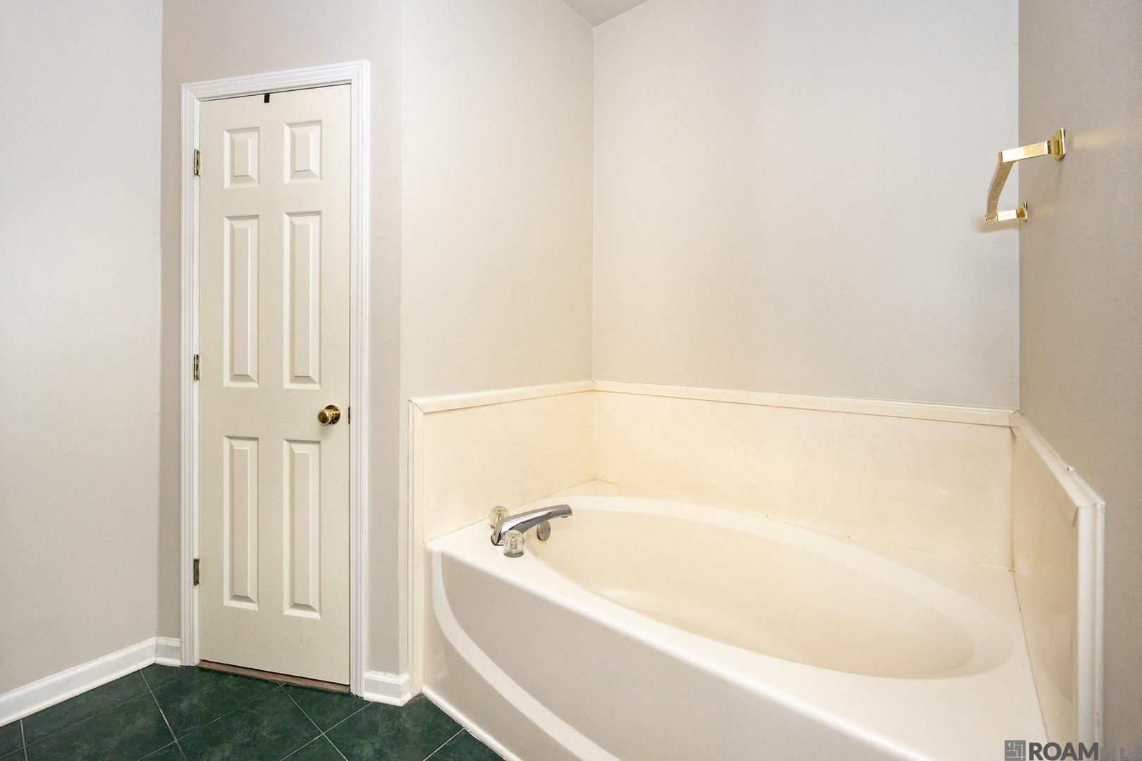 30914 Carriage Way, Denham Springs, Louisiana image 15