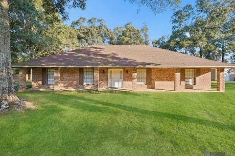 Homes For Sale - 15743 Chivre Ave<br/> Greenwell Springs, LA 70739