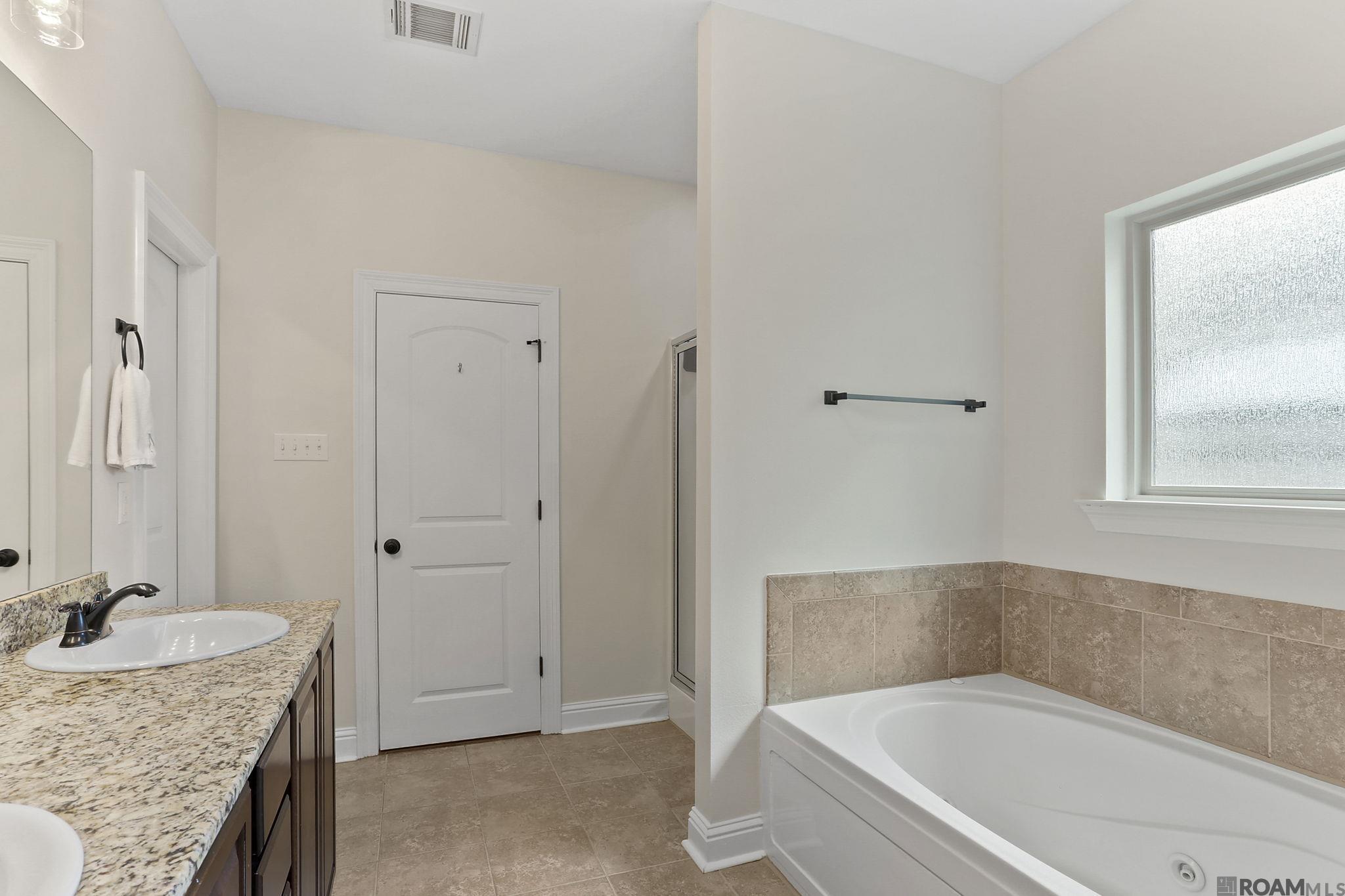 10233 Savannah Jane Ln, Baton Rouge, Louisiana image 11