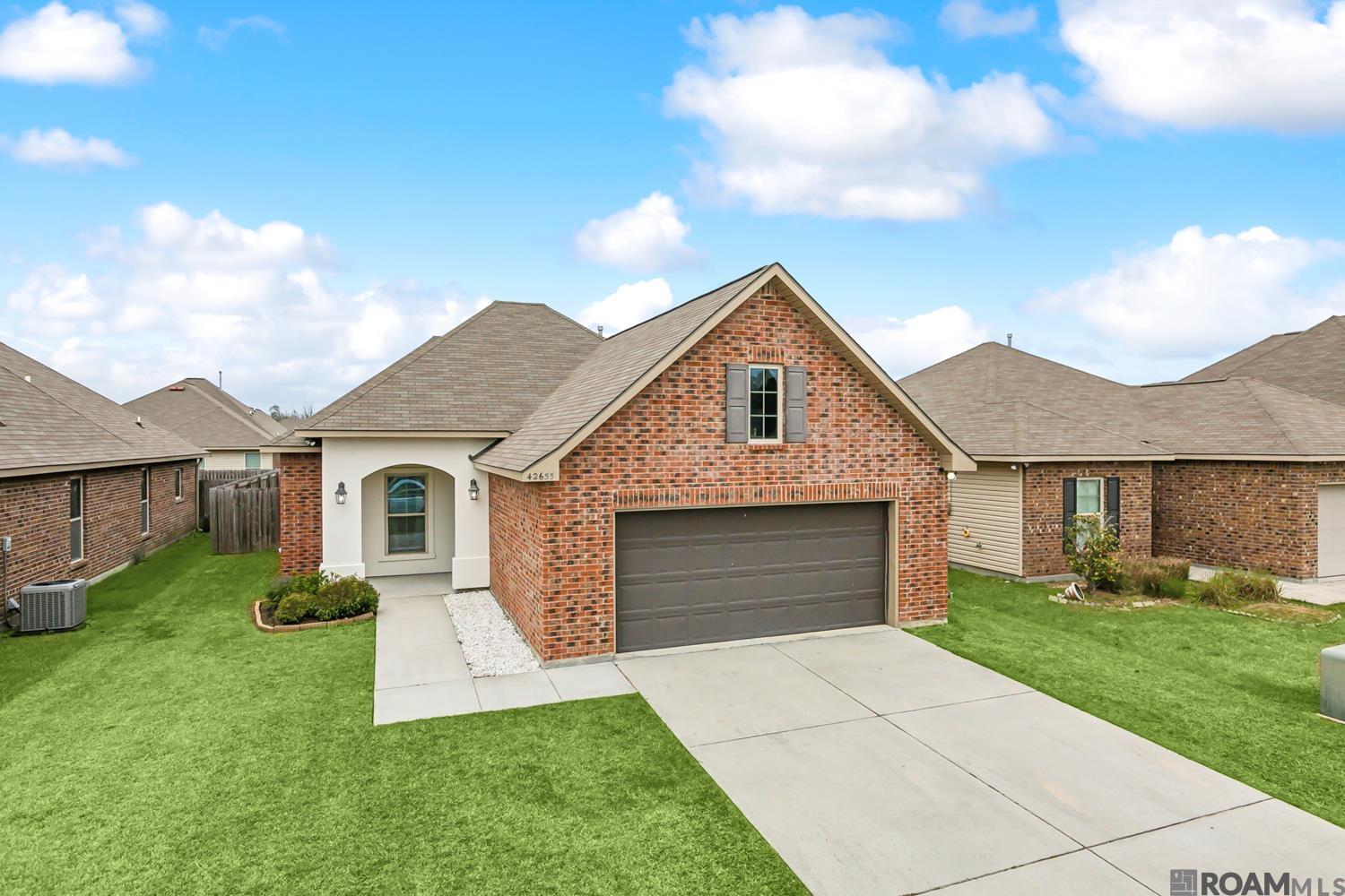 42655 Baystone Ave, Prairieville, Louisiana image 2