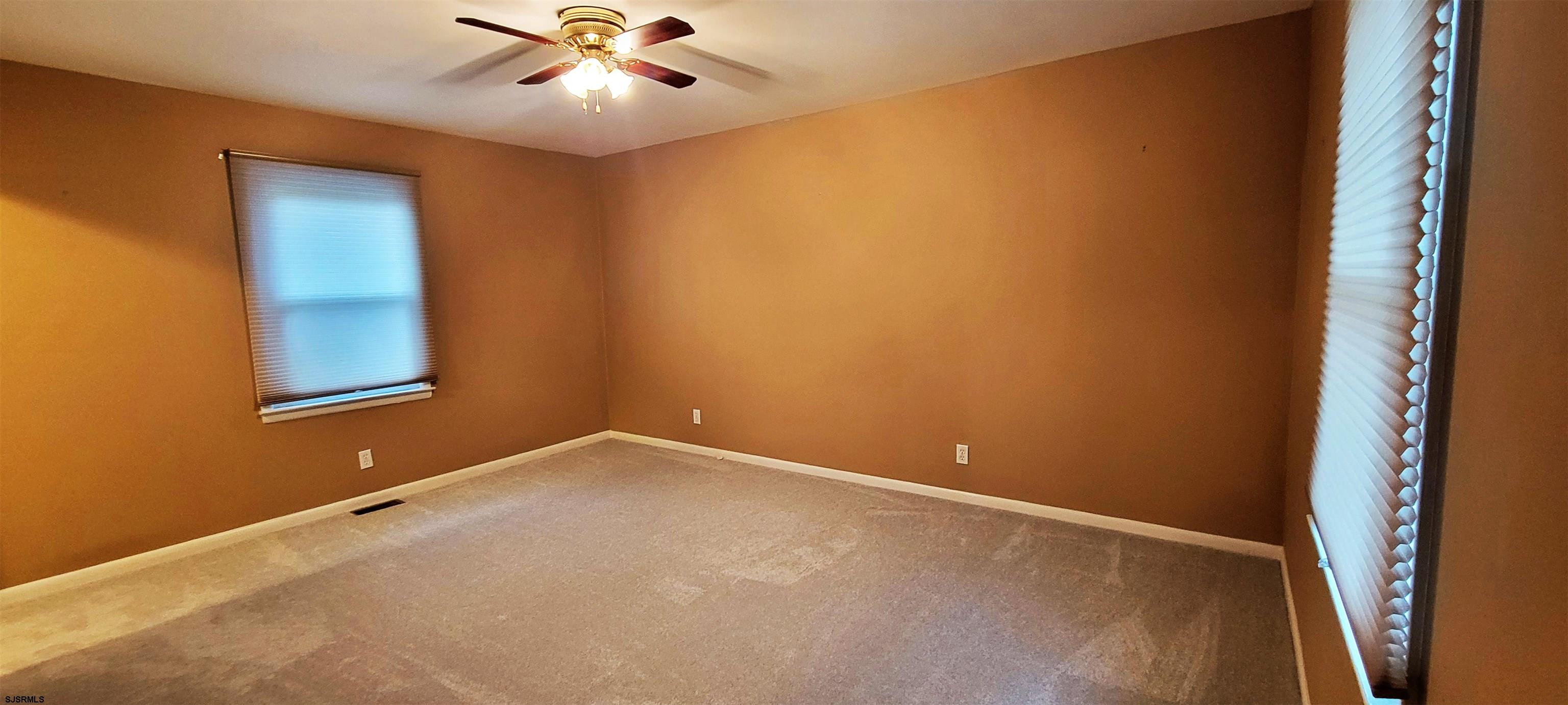 Northfield, New Jersey 08225, United States, 3 Bedrooms Bedrooms, ,2 BathroomsBathrooms,Residential,Active,194536