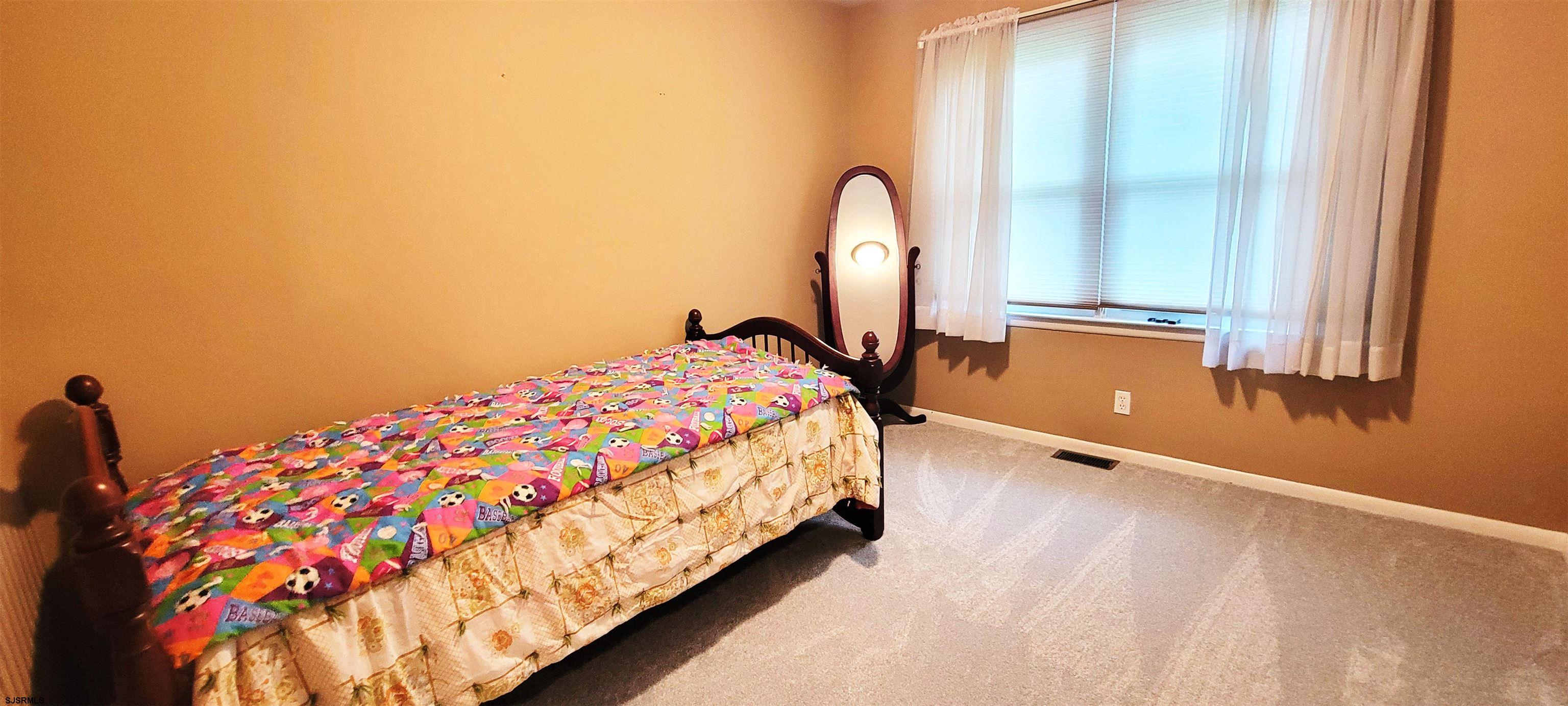 Northfield, New Jersey 08225, United States, 3 Bedrooms Bedrooms, ,2 BathroomsBathrooms,Residential,Active,194536