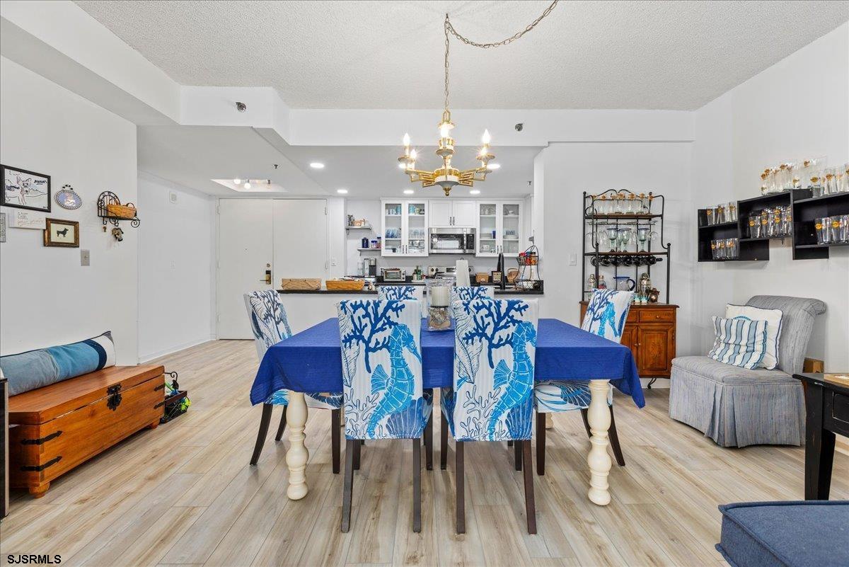 Atlantic City, New Jersey 08401, United States, 2 Bedrooms Bedrooms, ,2 BathroomsBathrooms,Residential,Active,29282